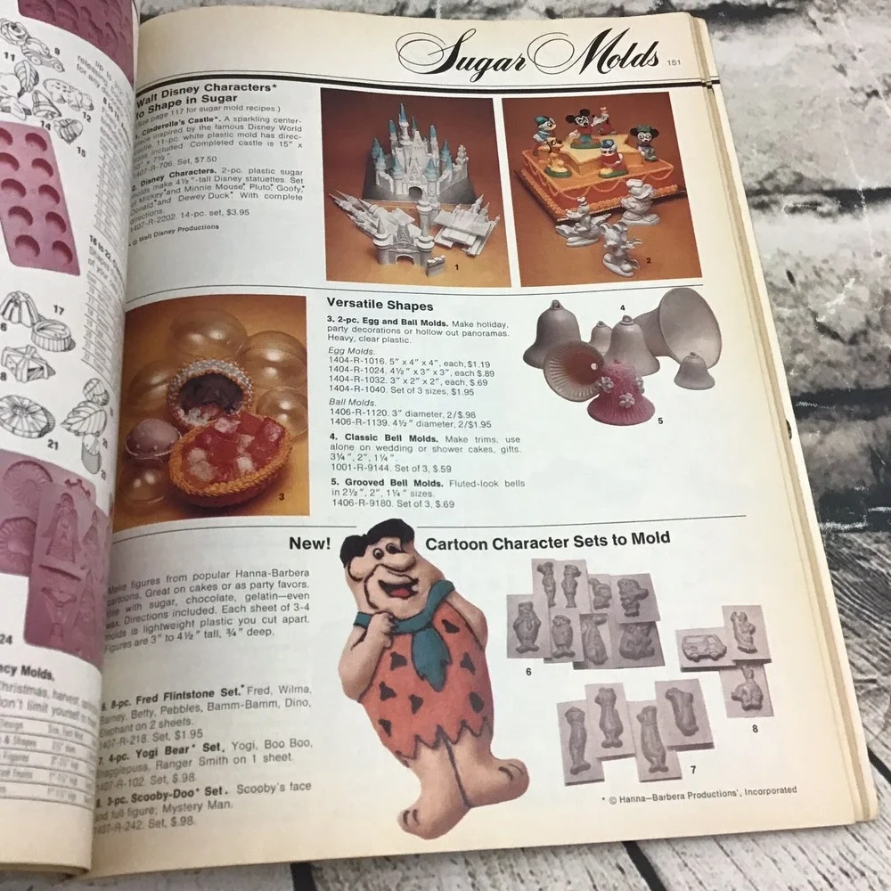 Wilton Yearbook Cake Decorating The American Art of Celebration Vintage 1977‎